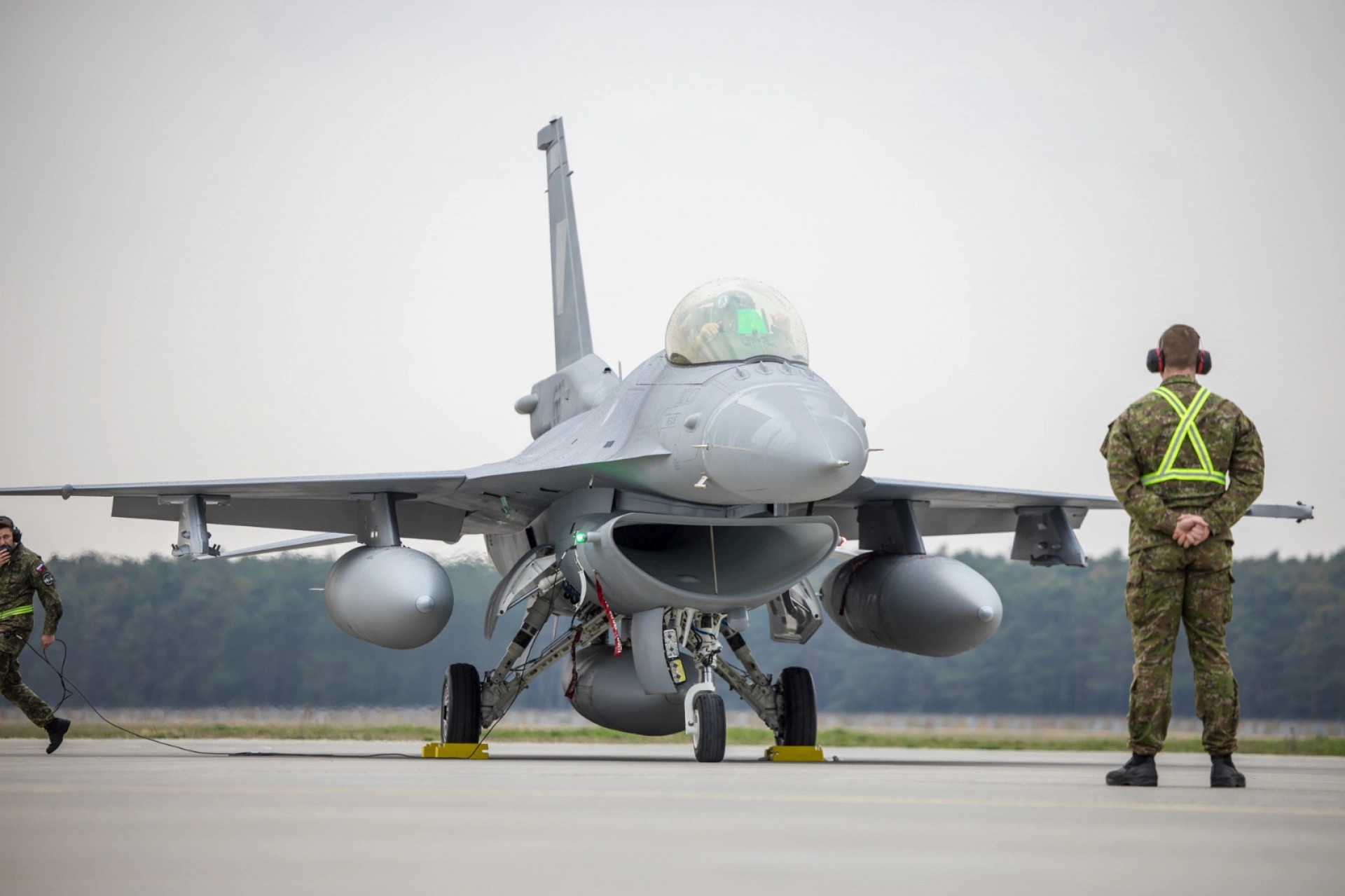 Словаччина обслуговуватиме свої F-16 силами власного ОПК