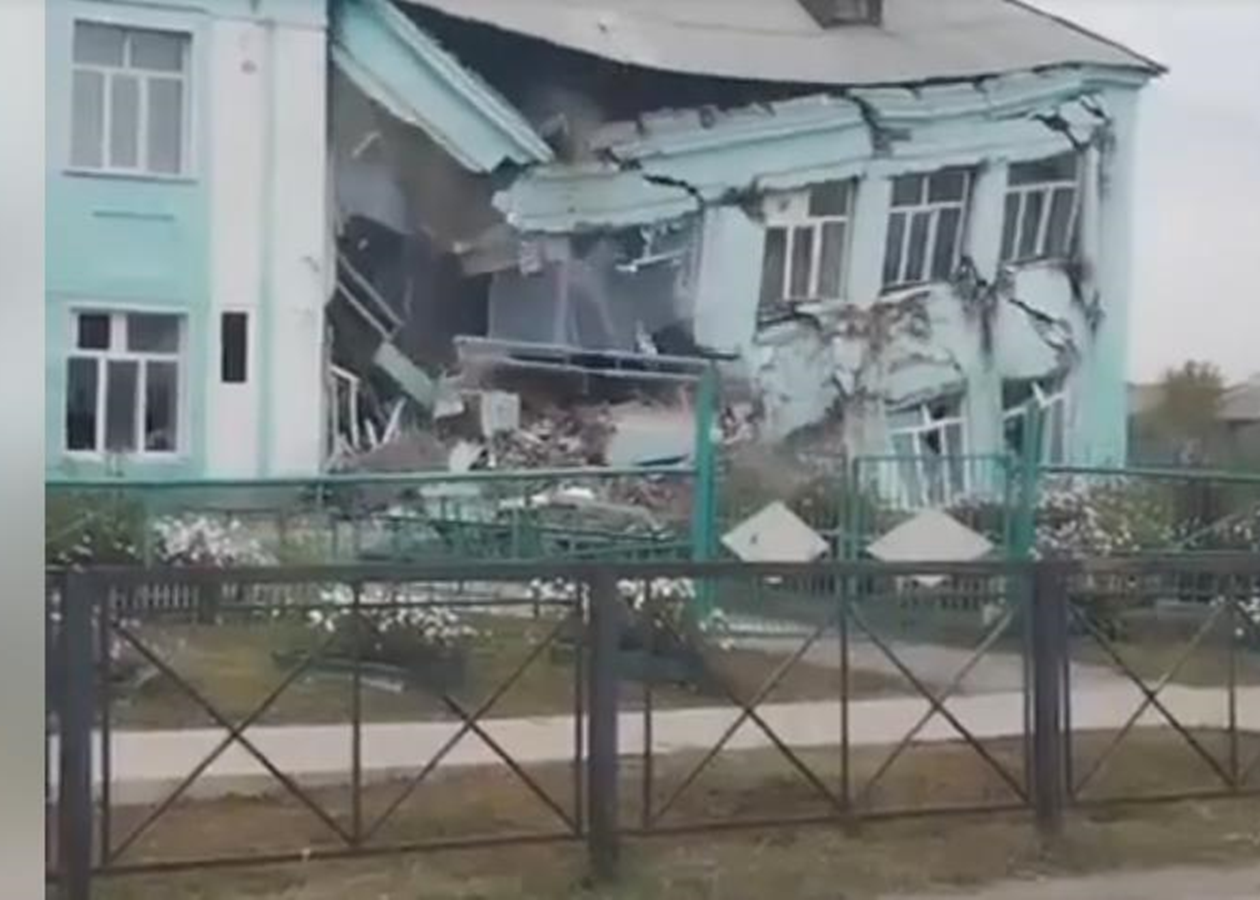 У Росії обвалилися дві школи