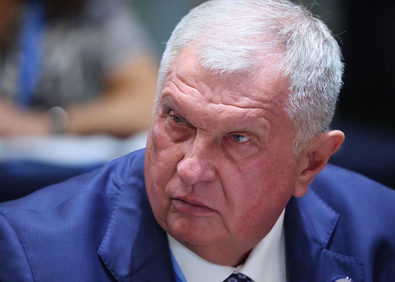 Роснєфть урізала виплати акціонерам піля санкцій США