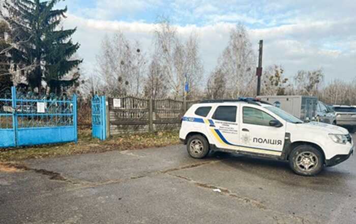 Під Києвом на кладовищі знайшли тіло іноземця з вогнепальним пораненням