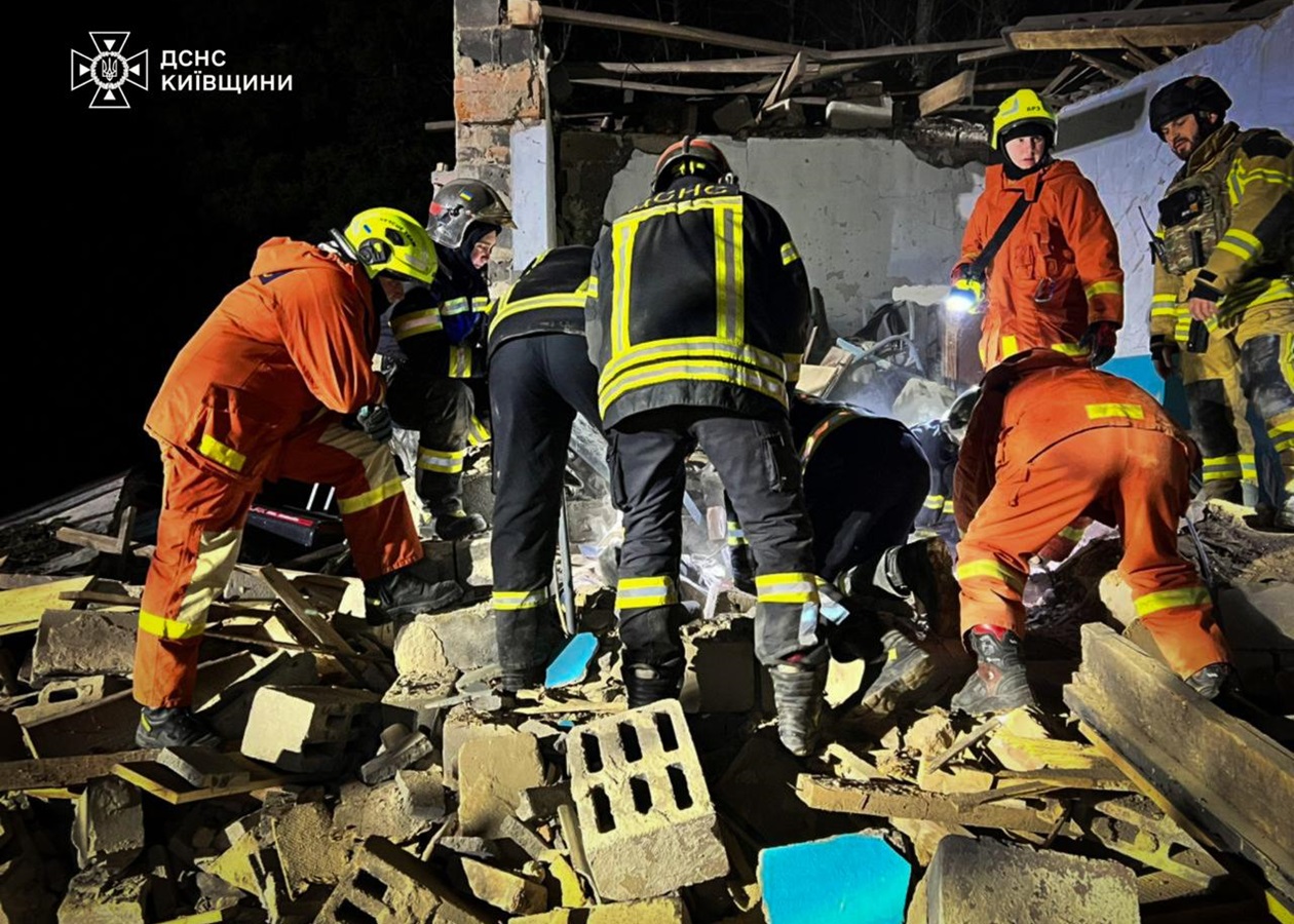 Удар по Київщині: з'явилися фото наслідків