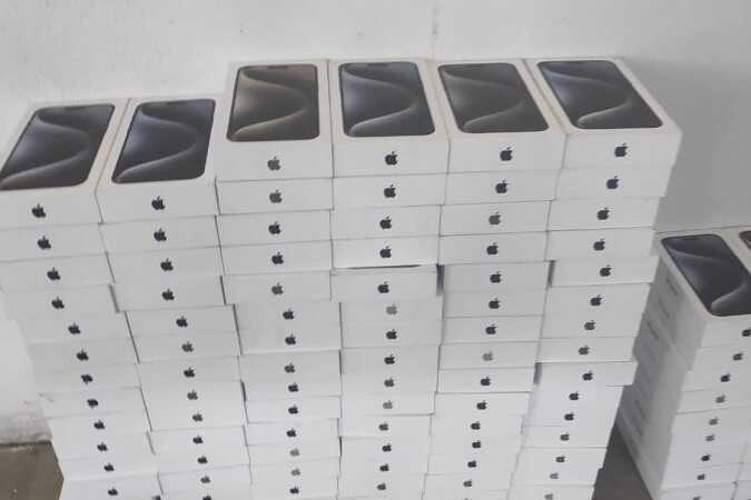 Заступника начальника митного поста Валерія Лук’янова заарештували у справі про контрабанду iPhone