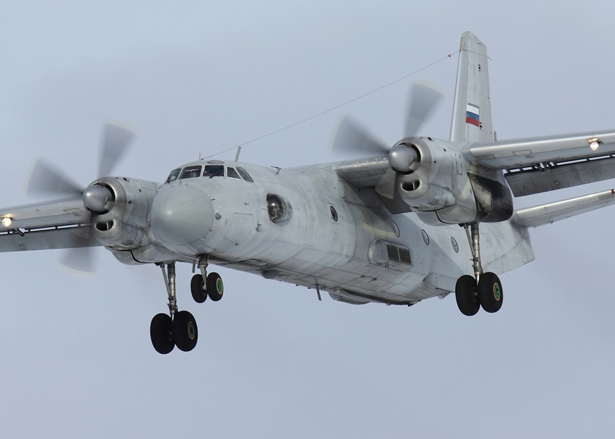 Криза авіації у Росії: пасажирів перевозять у вантажних літаках