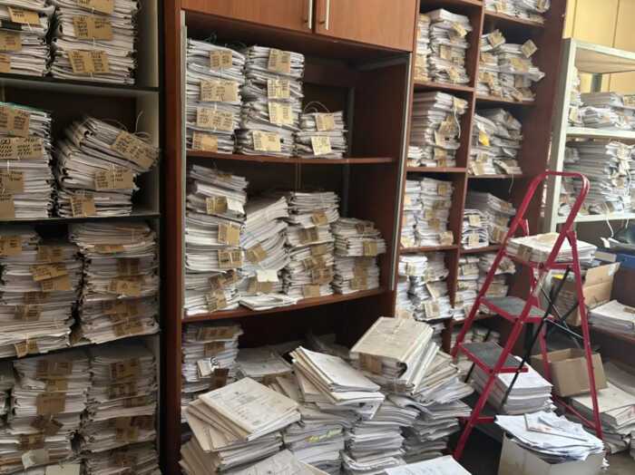 Мінус шість у залі суду: як Дніпровський райсуд Києва опинився в «крижаній пастці»