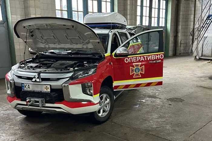 Накрутили ціну для рятувальників: посадовців КМДА судитимуть за переплату за Mitsubishi