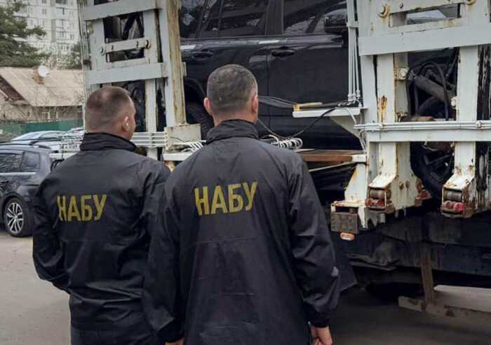 Склад із переплатою в 143 мільйони: НАБУ і САП викрили схему розкрадання коштів Нацгвардії