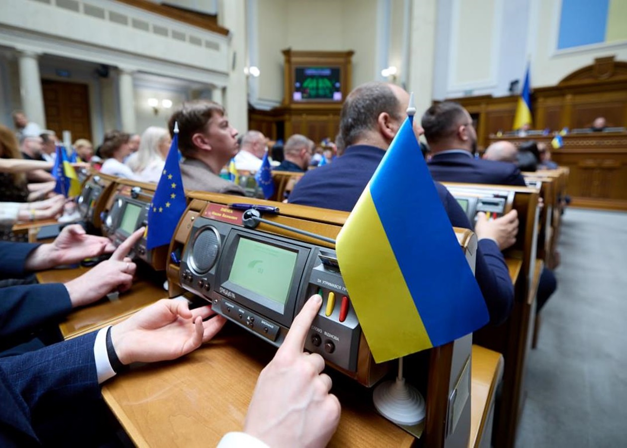 Рада розблокувала 1,56 трлн гривень на оборону