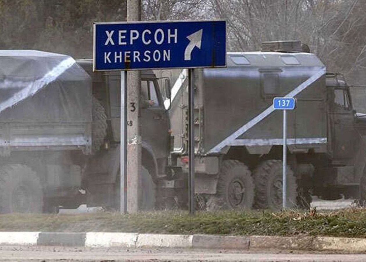 Колаборанти з Херсонщини отримали "запасні аеродроми" в РФ - ЗМІ