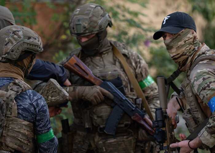 Нічна перестрілка у дворі Києва: подробиці скандального зіткнення спецслужб на Шумського