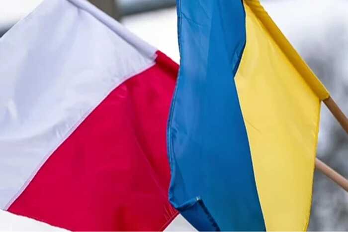 СБУ затримала 17-річну агентку РФ, яка шпигувала за військовими у Дніпрі