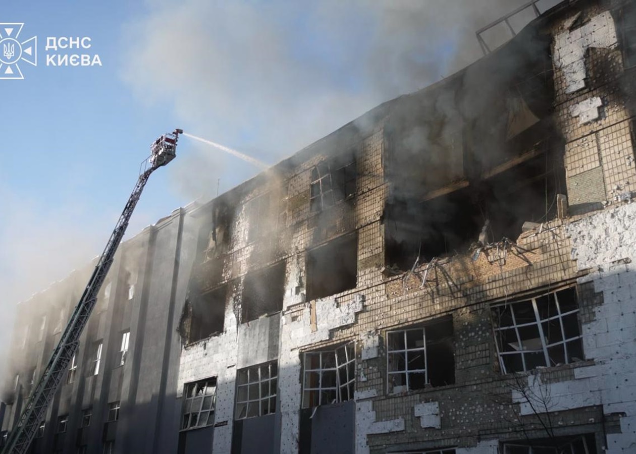 У двох районах Києва падіння БпЛА, є поранені
